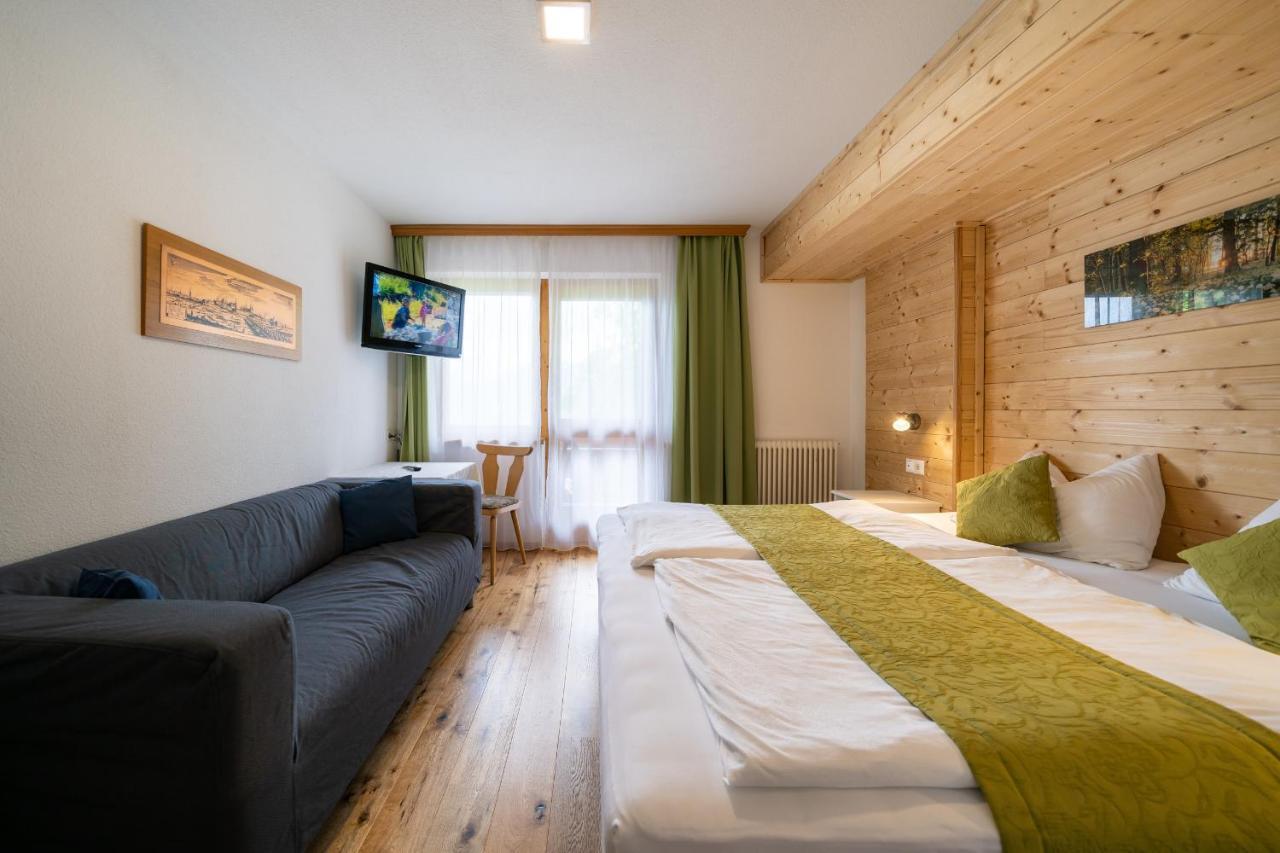 Pension Hofweyer Ramsau am Dachstein Bagian luar foto