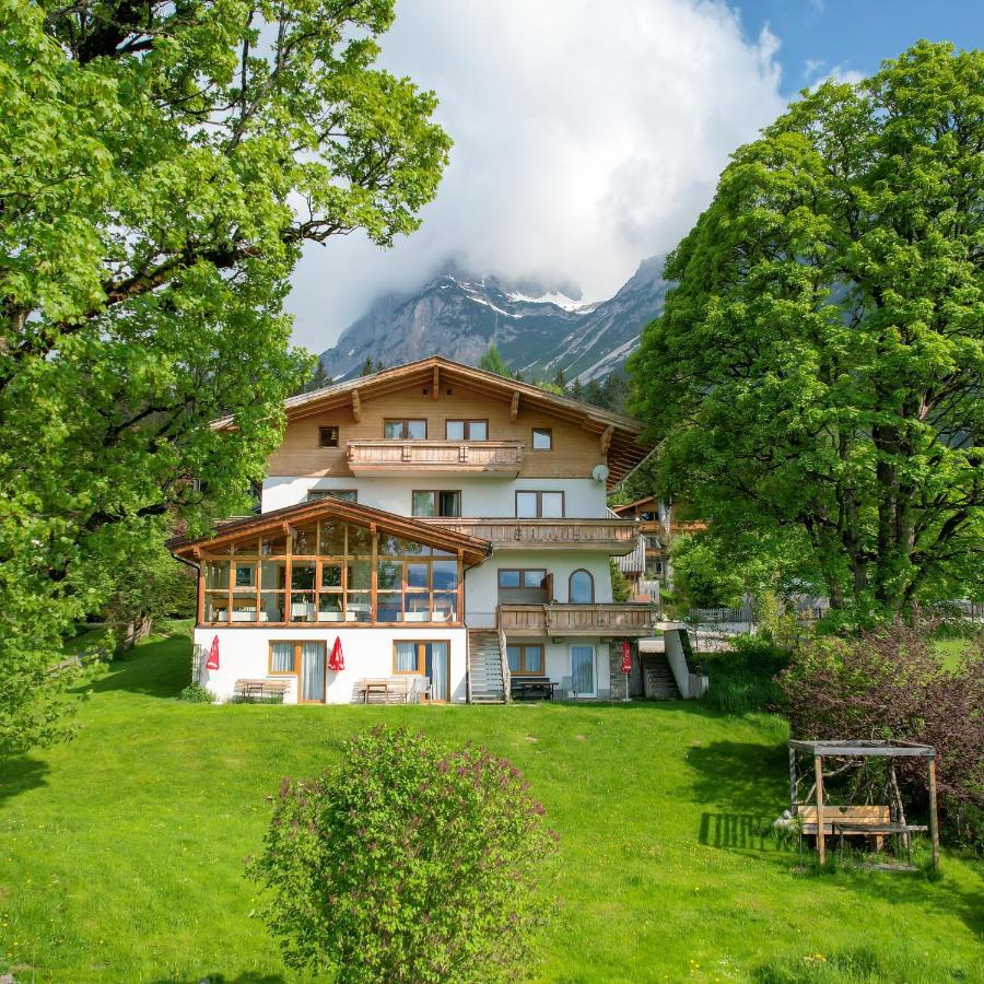 Pension Hofweyer Ramsau am Dachstein Bagian luar foto