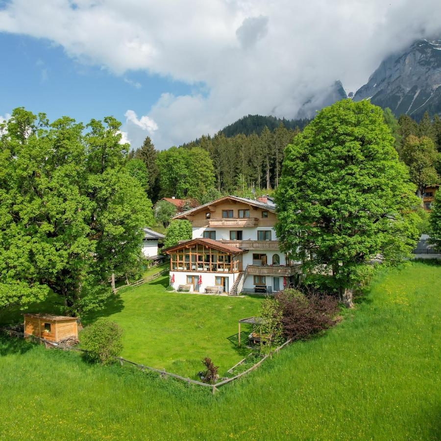 Pension Hofweyer Ramsau am Dachstein Bagian luar foto